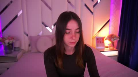 Snapshot of babe_dollie chatting on May 15, 2026, 6:20 am Babe online show from May 15, 2026, 6:20 am