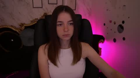 Snapshot of babe_dollie chatting on May 24, 2026, 6:29 am Babe online show from May 24, 2026, 6:29 am