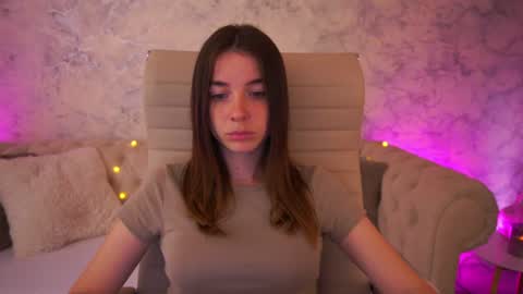 Snapshot of babe_dollie chatting on June 11, 2026, 7:17 am Babe online show from June 11, 2026, 7:17 am