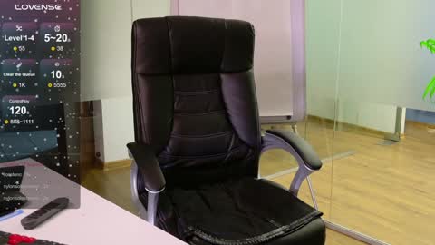 Olivia and Lexi online show from January 22, 2025, 12:06 am