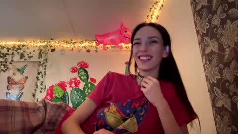 Snapshot of babiifern chatting on January 4, 2025, 2:35 am Fern Browning online show from January 4, 2025, 2:35 am