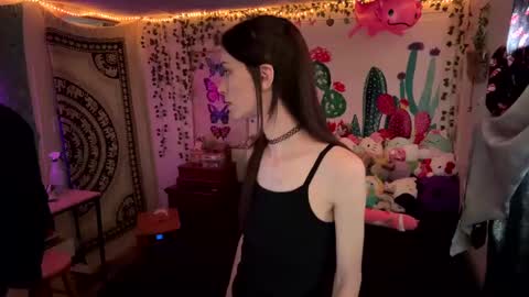 Snapshot of babiifern chatting on February 3, 2025, 4:20 pm Fern Browning online show from February 3, 2025, 4:20 pm