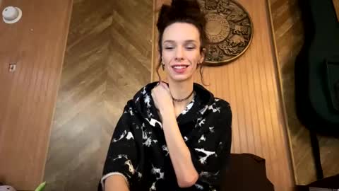 Snapshot of babiifern chatting on March 10, 2025, 5:50 pm Fern Browning online show from March 10, 2025, 5:50 pm