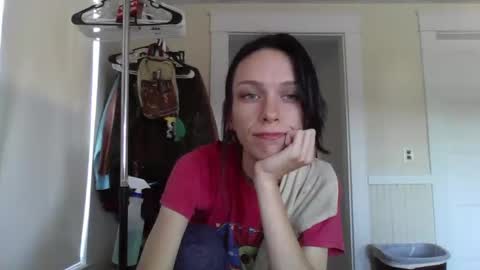 Snapshot of babiifern chatting on October 9, 2025, 1:53 pm Fern Browning online show from October 9, 2025, 1:53 pm