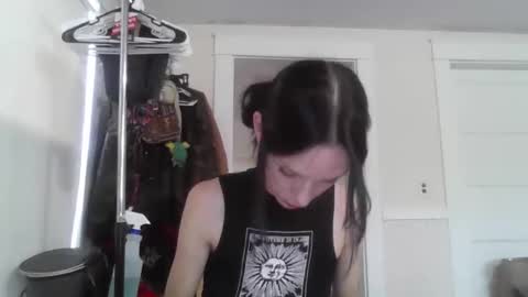 Snapshot of babiifern chatting on October 16, 2025, 2:18 pm Fern Browning online show from October 16, 2025, 2:18 pm