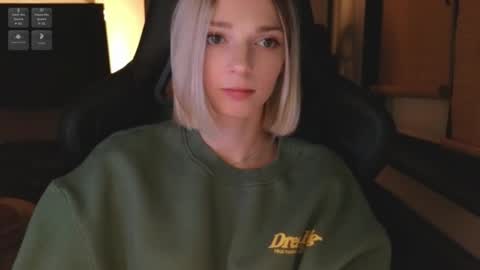 Snapshot of baby_gopn1k chatting on October 28, 2025, 2:53 pm baby gopn1k online show from October 28, 2025, 2:53 pm