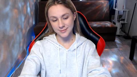 baby_kitte online show from March 10, 2026, 4:50 am