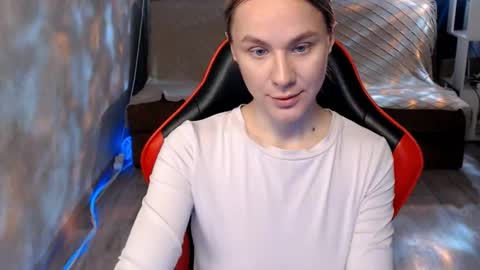 baby_kitte online show from March 18, 2026, 4:04 am