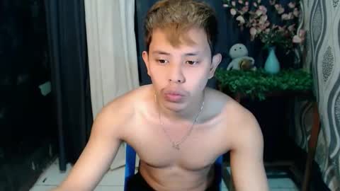 Max online show from March 19, 2026, 6:17 am