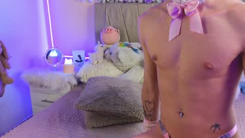 Snapshot of baby_xian chatting on December 31, 2024, 4:16 am Dani online show from December 31, 2024, 4:16 am