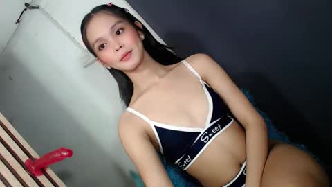 baby_zoexx online show from September 10, 2025, 10:21 pm