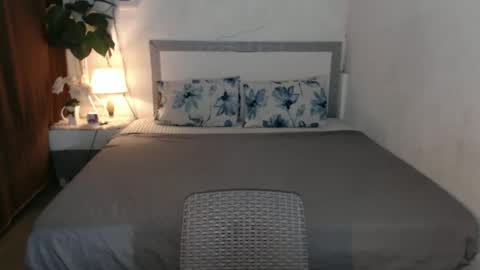 Snapshot of babyamandaxx chatting on December 16, 2025, 11:21 pm AMANDA online show from December 16, 2025, 11:21 pm