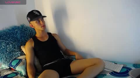 Snapshot of babyandy_x chatting on September 20, 2025, 11:17 pm babyandy_x online show from September 20, 2025, 11:17 pm