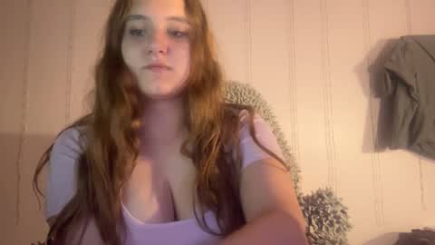 Snapshot of babyblissxx chatting on September 27, 2025, 10:48 pm Katerina online show from September 27, 2025, 10:48 pm