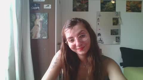 Snapshot of babydemon6 chatting on January 27, 2025, 7:03 pm babydemon6 online show from January 27, 2025, 7:03 pm