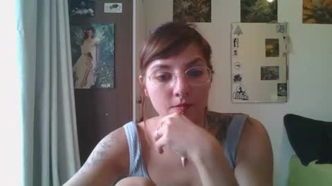 Snapshot of babydemon6 chatting on January 28, 2025, 8:47 pm babydemon6 online show from January 28, 2025, 8:47 pm