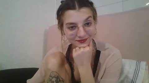 Snapshot of babydemon6 chatting on September 30, 2025, 12:15 am babydemon6 online show from September 30, 2025, 12:15 am