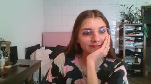 Snapshot of babydemon6 chatting on October 7, 2025, 7:00 pm babydemon6 online show from October 7, 2025, 7:00 pm