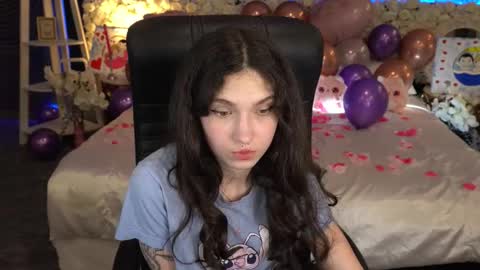 Sasha online show from February 16, 2026, 7:43 pm