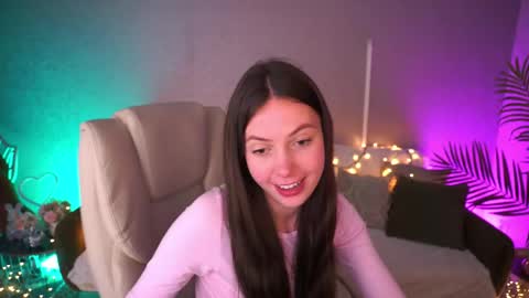 Snapshot of babylumii chatting on April 26, 2026, 12:58 pm Lady Vi online show from April 26, 2026, 12:58 pm