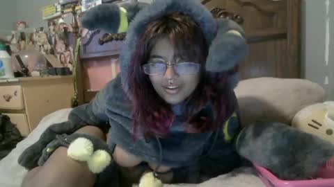 Snapshot of babymelodyx0x chatting on June 20, 2026, 1:52 am Melody 3 online show from June 20, 2026, 1:52 am