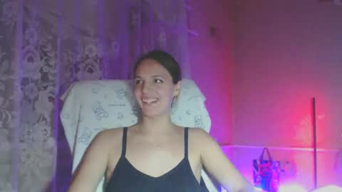 Sonya online show from December 13, 2025, 7:53 pm