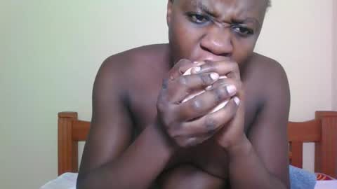 Snapshot of babyrozillah chatting on December 22, 2025, 8:28 pm PRISCILLAH online show from December 22, 2025, 8:28 pm