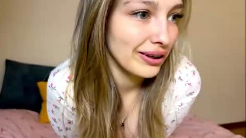 babyy_miley online show from July 20, 2026, 9:06 pm