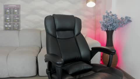 babyyfortune_ online show from November 8, 2025, 8:29 pm