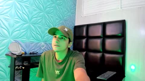 bad_boy_21_ online show from February 22, 2026, 4:02 am