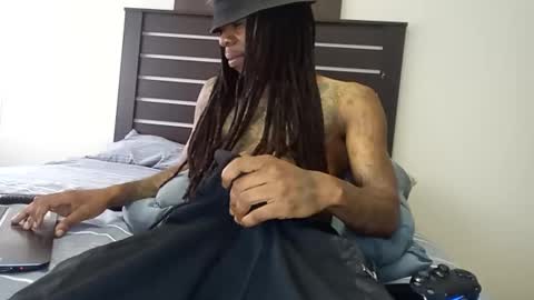 Snapshot of bad_dawgg chatting on January 19, 2026, 8:40 am rastafaria online show from January 19, 2026, 8:40 am