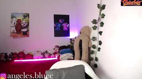 Angeles online show from March 3, 2025, 10:42 pm