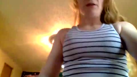 Badbitch520 online show from February 18, 2026, 8:49 pm