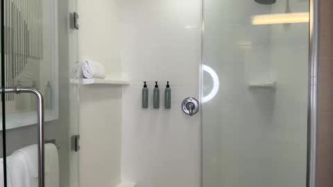 Snapshot of badboyson65 chatting on March 9, 2025, 2:29 am HotWifeFun32 online show from March 9, 2025, 2:29 am