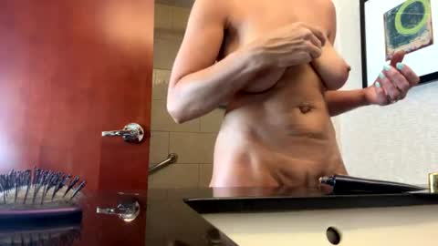 HotWifeFun32 online show from July 12, 2026, 1:29 am