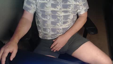 Snapshot of baddaddy77 chatting on October 22, 2025, 10:48 am baddaddy77 online show from October 22, 2025, 10:48 am