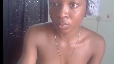 baddiebitchx online show from May 8, 2026, 10:20 am