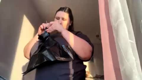 Snapshot of badgirlbloom chatting on February 23, 2026, 2:25 pm Emily online show from February 23, 2026, 2:25 pm