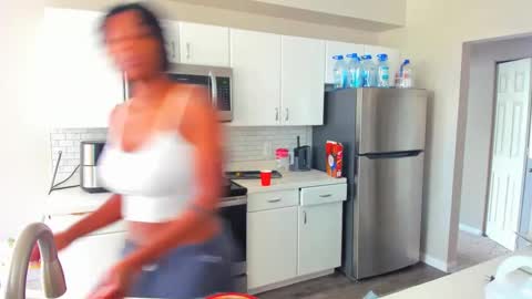 badgurldnay online show from September 28, 2025, 7:08 pm