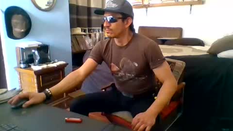 Mexican livin Off the Wall online show from February 8, 2026, 9:07 pm