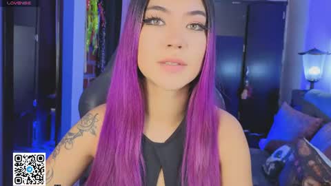 Snapshot of badkatyuska chatting on July 8, 2026, 5:39 pm Please help me to reach 100 thumbs up online show from July 8, 2026, 5:39 pm