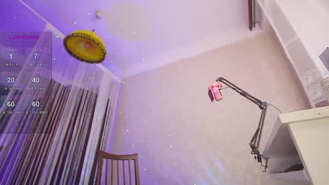 Snapshot of badwebcamgirl chatting on January 15, 2025, 8:51 am engely online show from January 15, 2025, 8:51 am