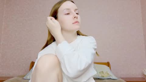 Snapshot of bae_cake__ chatting on October 16, 2025, 5:14 pm Alice online show from October 16, 2025, 5:14 pm