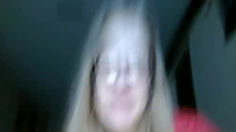 Snapshot of baeblondie chatting on March 4, 2025, 12:22 pm baeblondie online show from March 4, 2025, 12:22 pm