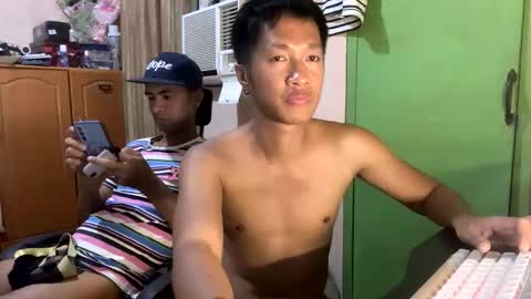 Snapshot of baggage00 chatting on April 5, 2026, 9:50 am baggage00 online show from April 5, 2026, 9:50 am