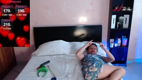 Snapshot of bailarina_atrevida chatting on December 17, 2024, 9:16 pm sandra online show from December 17, 2024, 9:16 pm