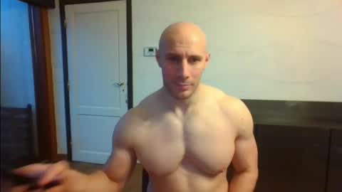 Snapshot of baldyboyy chatting on December 5, 2024, 3:28 pm baldyboyy online show from December 5, 2024, 3:28 pm