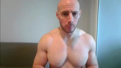 Snapshot of baldyboyy chatting on February 6, 2025, 7:35 am baldyboyy online show from February 6, 2025, 7:35 am