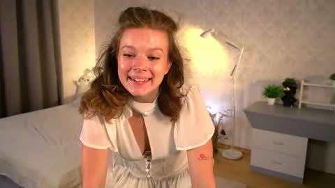 Mila online show from June 12, 2026, 7:24 pm