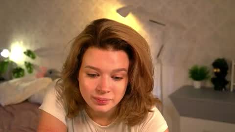 Mila online show from June 30, 2026, 6:53 pm